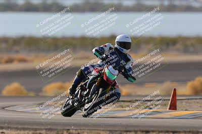 media/Dec-18-2022-SoCal Trackdays (Sun) [[8099a50955]]/Turn 14 (940am)/